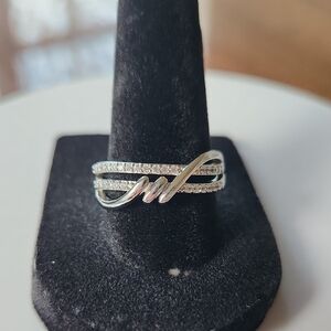 Pretty Bird Jewelry White Gold Plated Ring With Crystal Accents